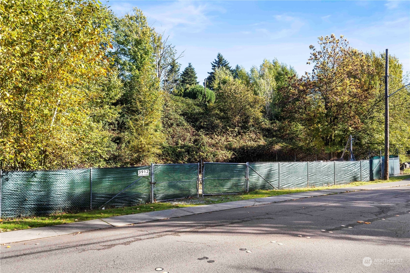 3912 S 115th Street  Tukwila WA 98168 photo