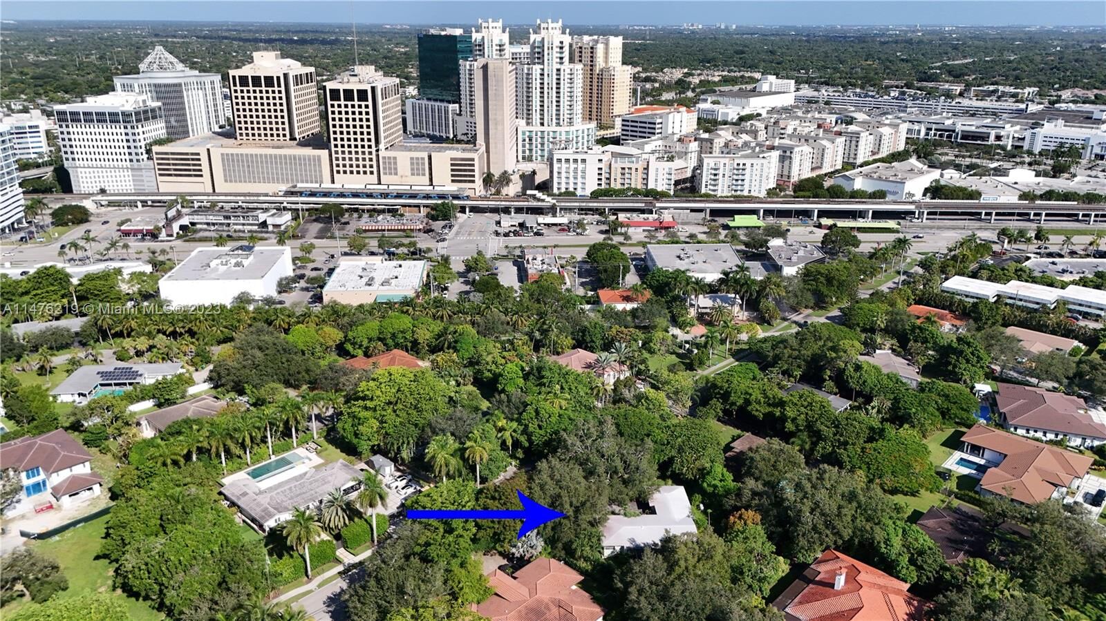 Property Photo: 9315 SW 72nd Ave FL 33156