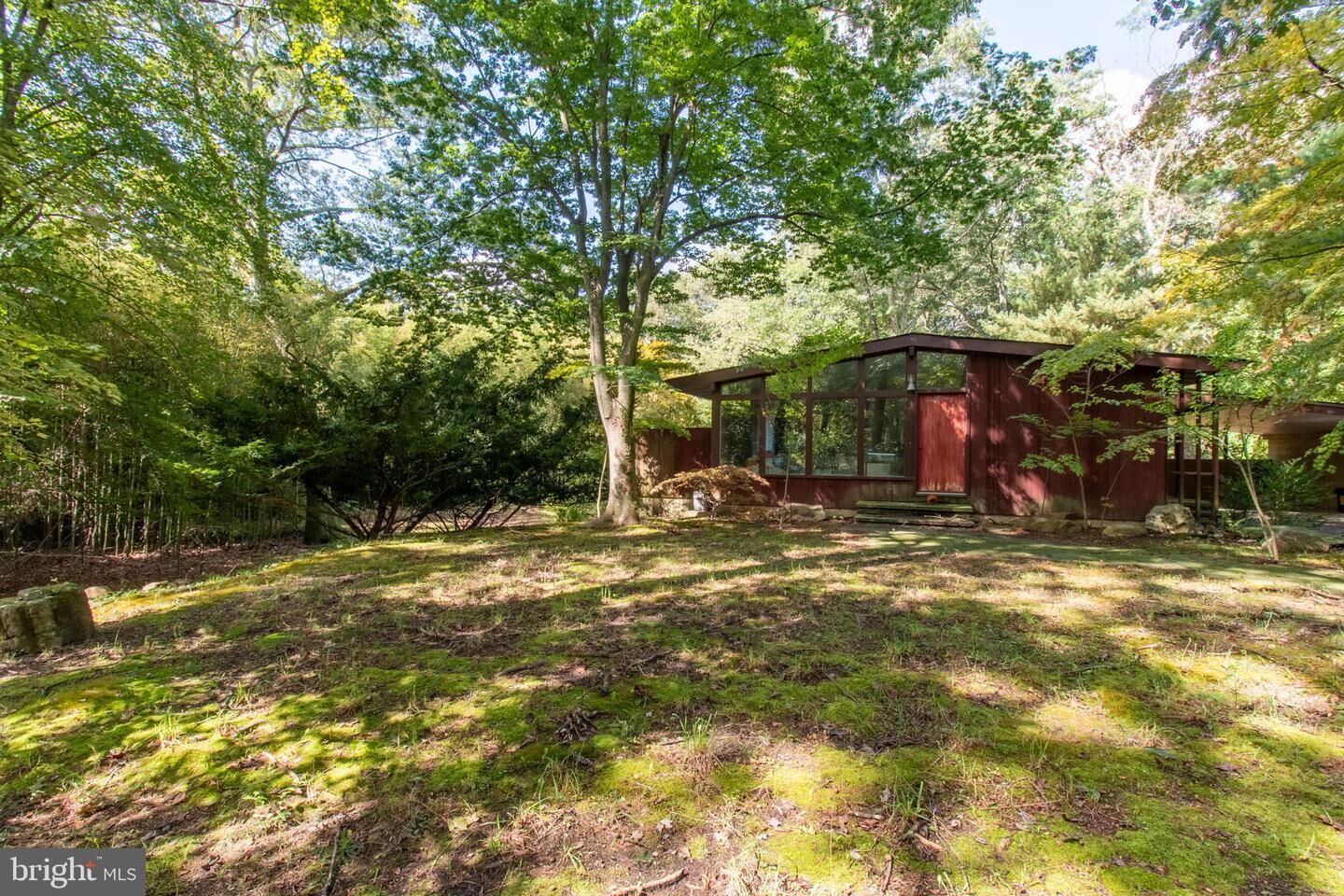 Property Photo:  1 Joanne Street  NJ 08550 