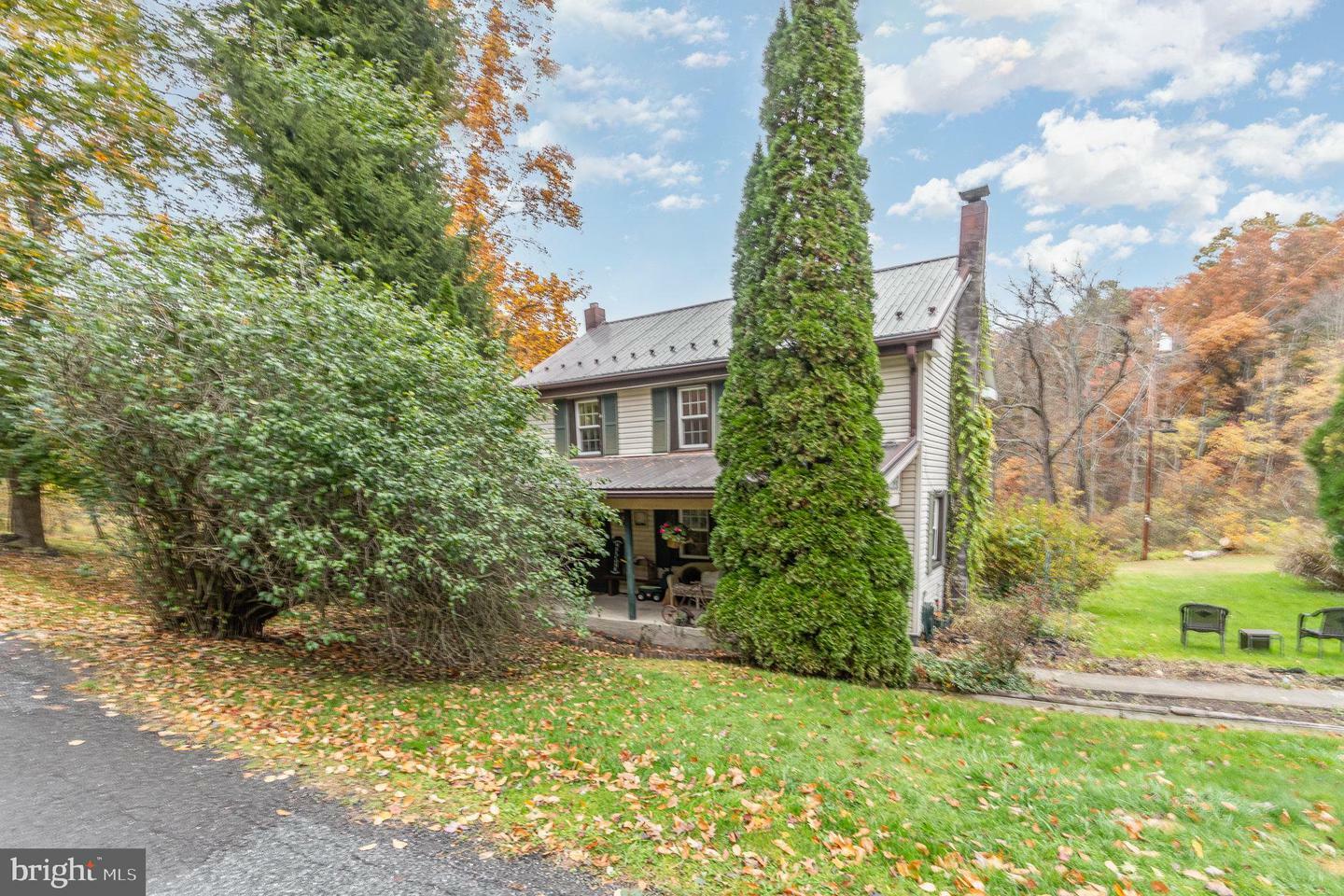 Property Photo:  203 Greenwood Drive  PA 17062 