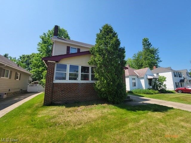 Property Photo: 26250 Shoreview Avenue OH 44132