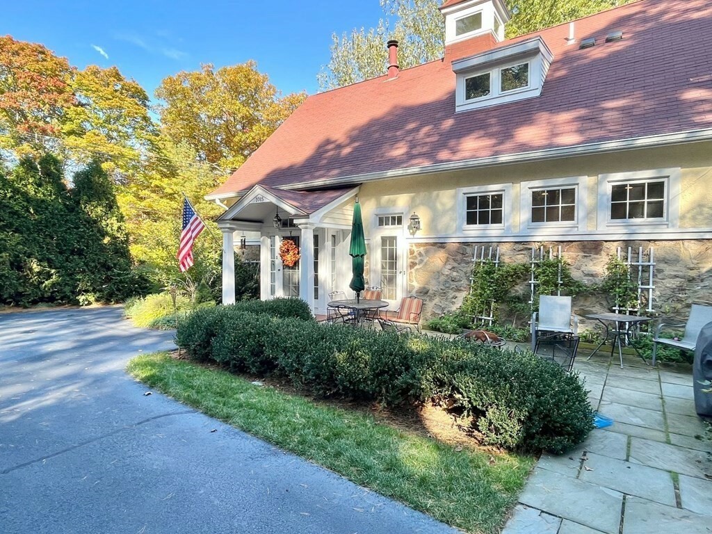 1015 Hale Street  Beverly MA 01915 photo