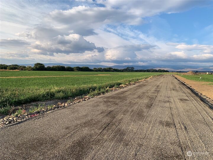 Property Photo: 6 X Watson Road WA 98926