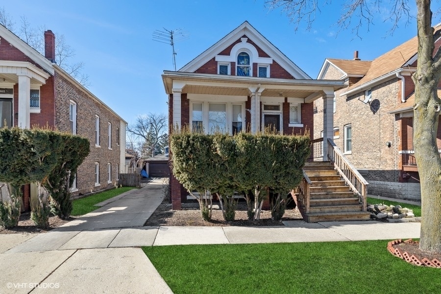 Property Photo:  1216 Lombard Avenue M  IL 60402 