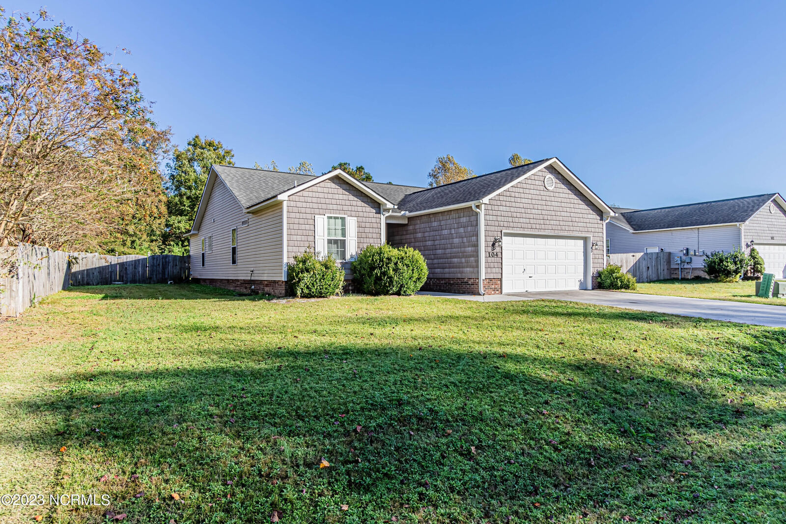 Property Photo: 104 Beaver Creek Court NC 28540