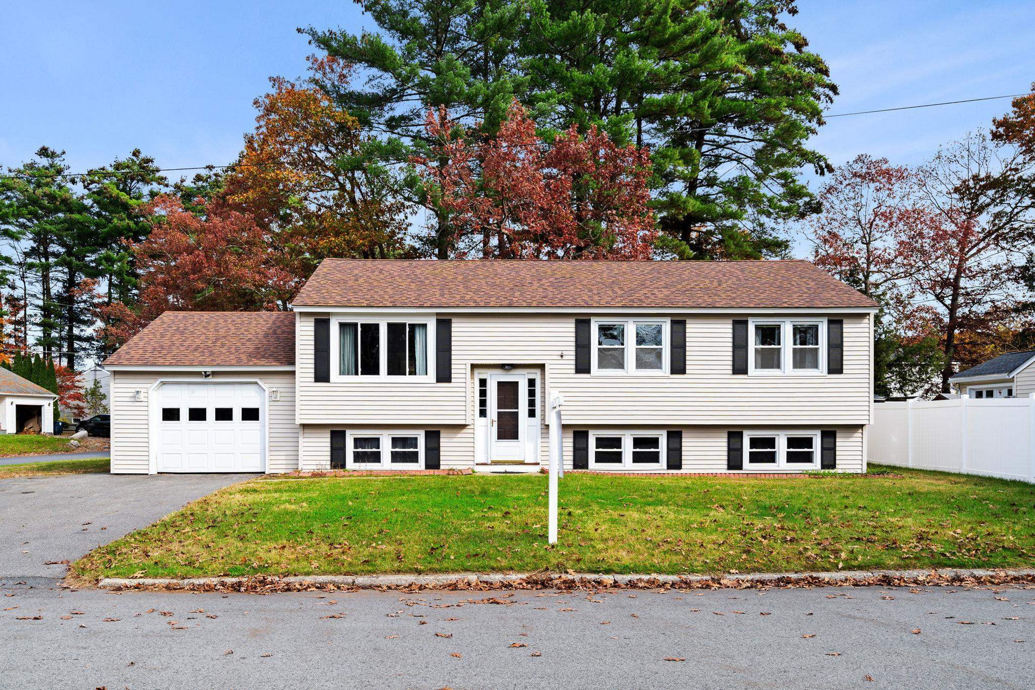 Property Photo: 22 Westborn Drive NH 03062