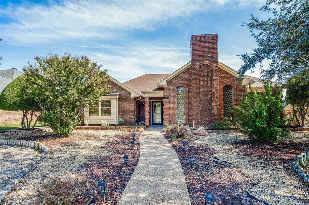 Property Photo:  2128 Los Rios Boulevard  TX 75074 