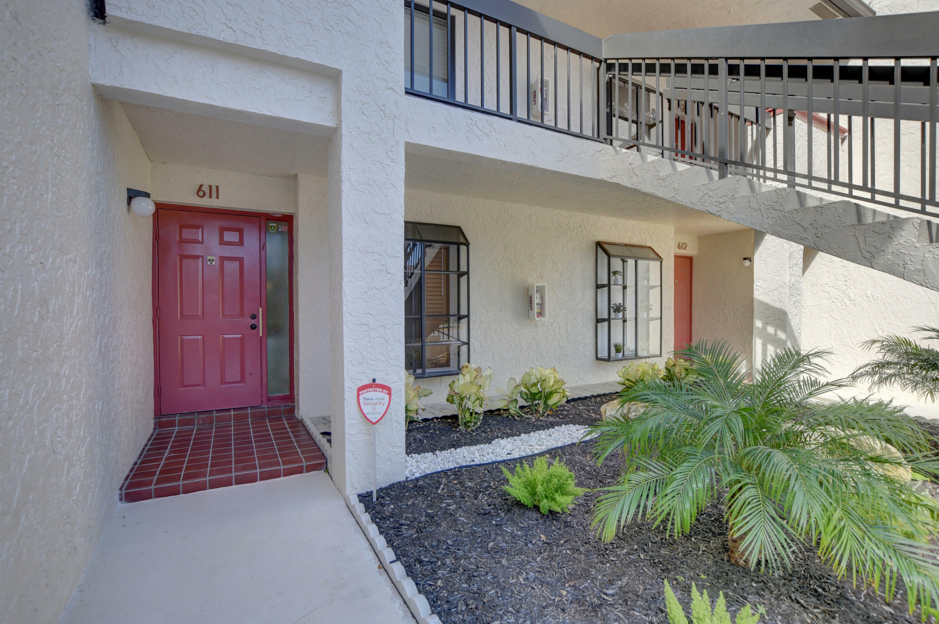 Property Photo:  5187 Oak Hill Lane 611  FL 33484 