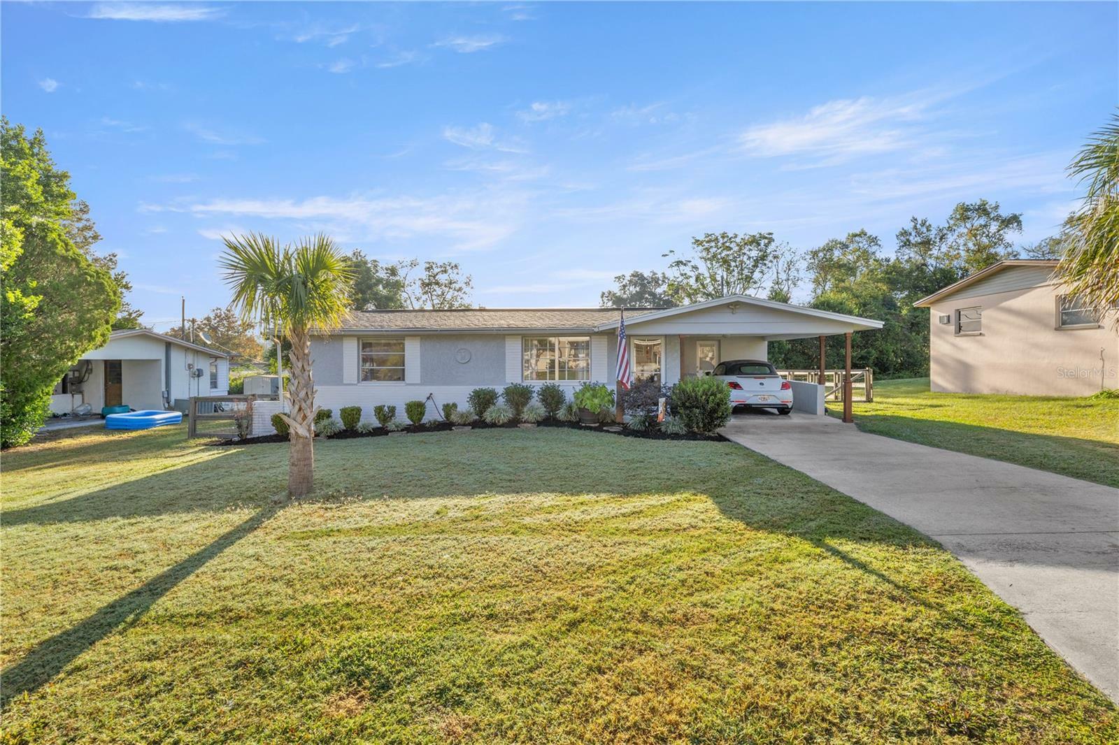 Property Photo:  19 N Davis Street  FL 34465 