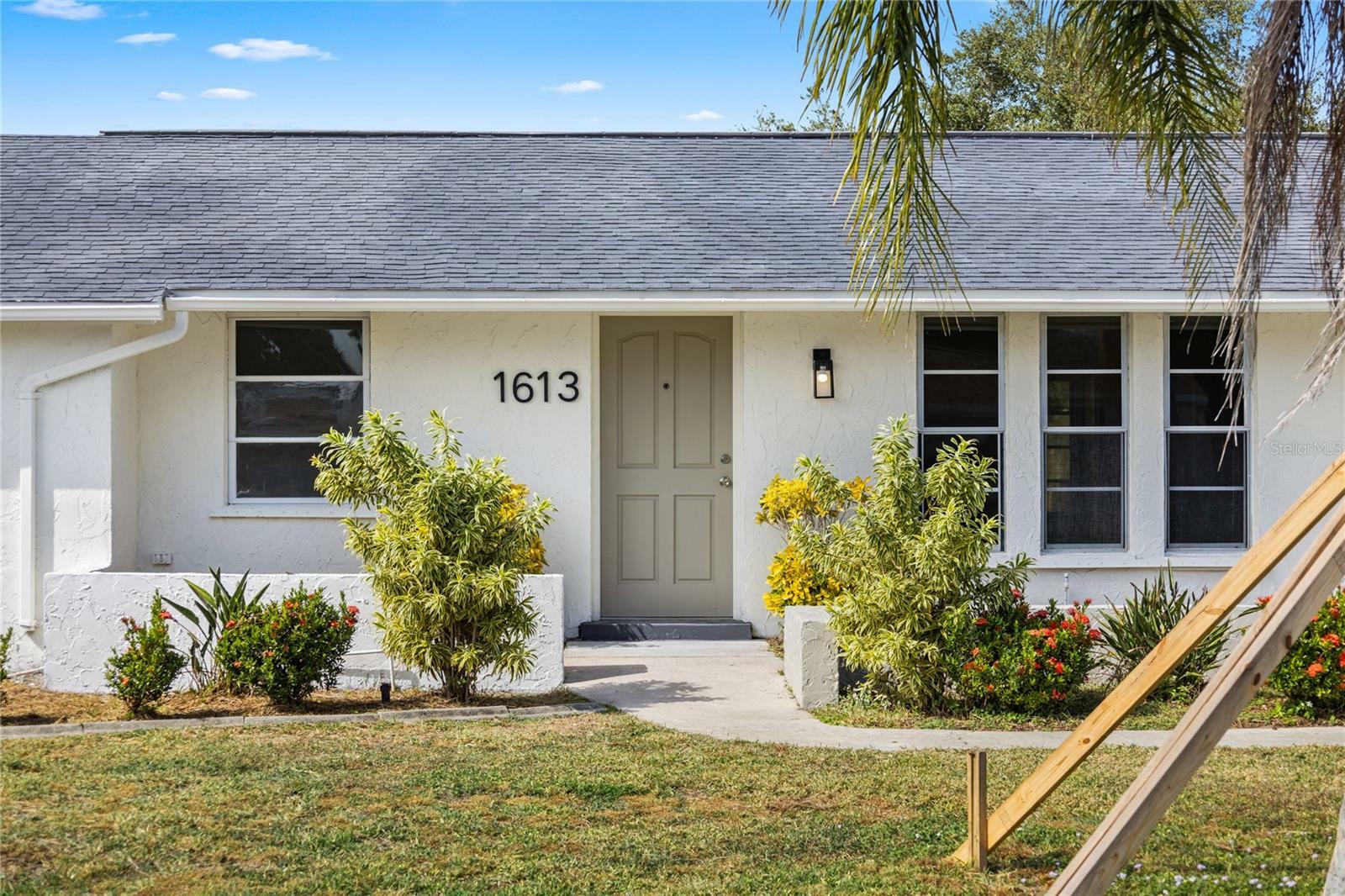 Property Photo: 1613 Abscott Street FL 33952