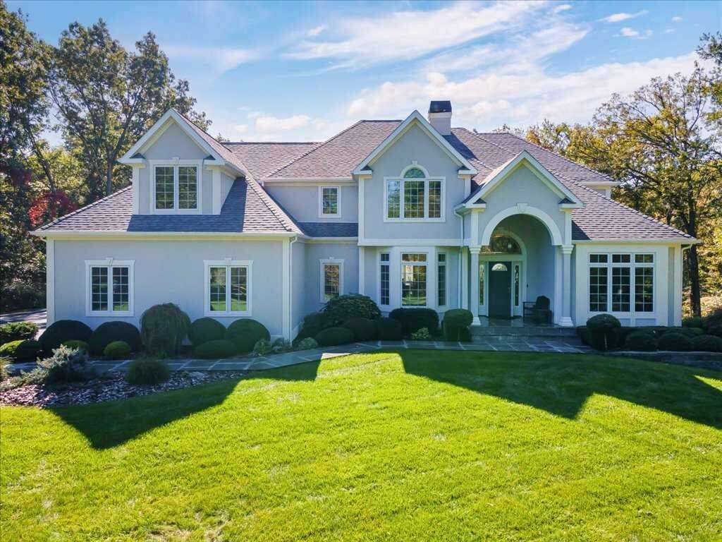 Property Photo: 86 Victor Dr NY 12603