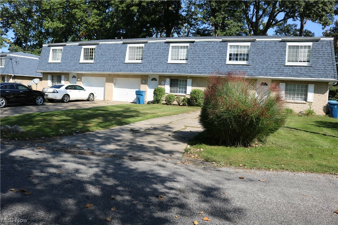 Property Photo:  279-283 Canova Drive  OH 44319 