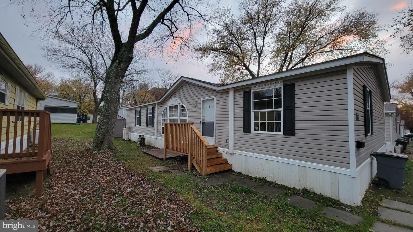 Photo de la propriété:  8601 Temple Hill Road 113  MD 20748 