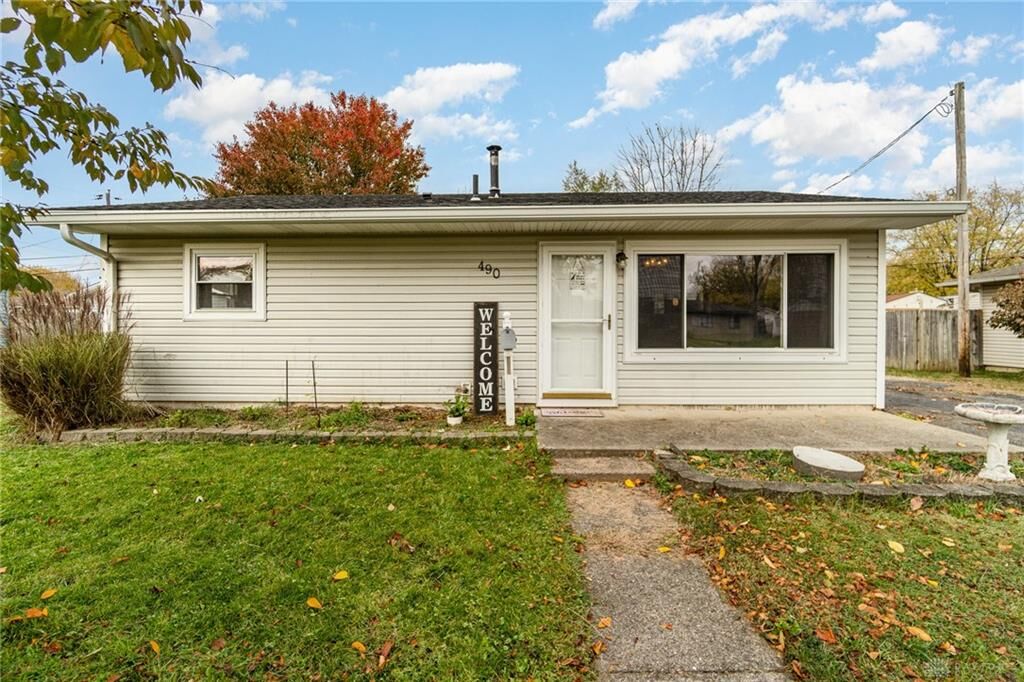 Property Photo: 490 Sheelin Road OH 45385