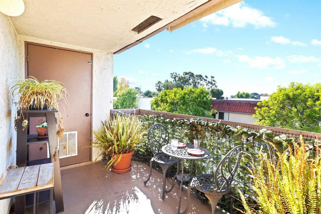 Property Photo:  1920 E 24th Street 34  CA 91950 