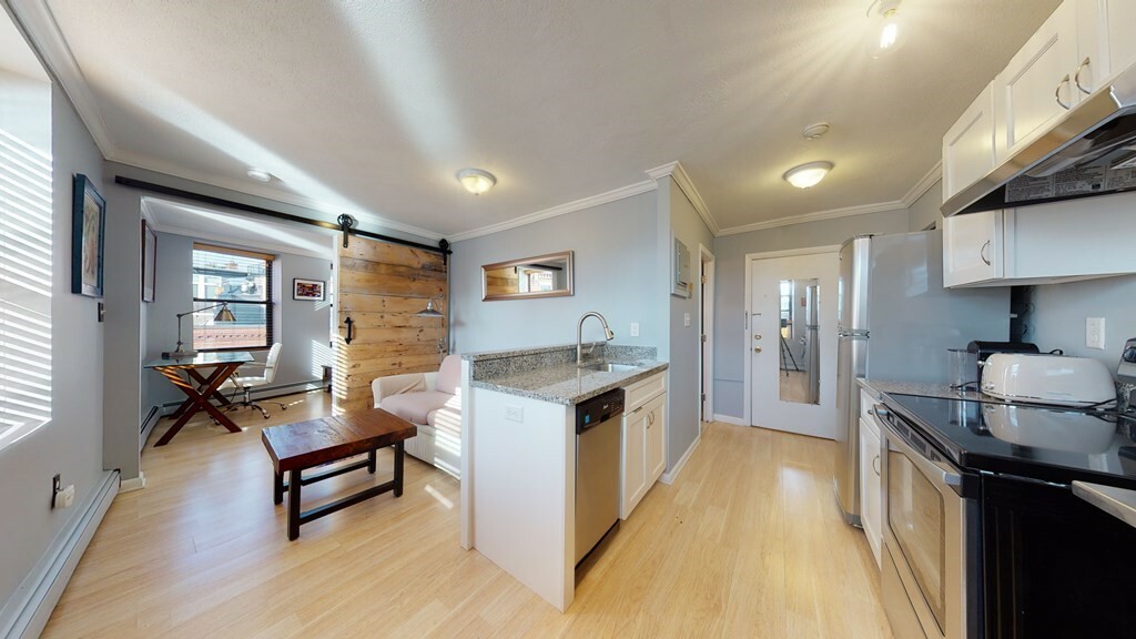 Property Photo:  181 Salem Street 17  MA 02113 