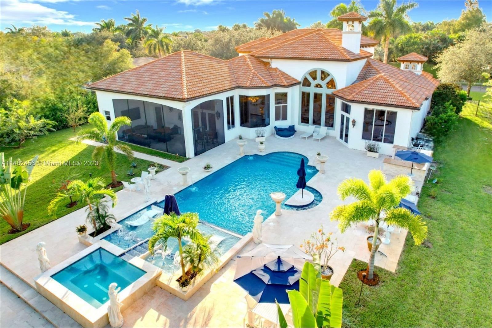 Property Photo: 1562 SW 150th Ter FL 33326
