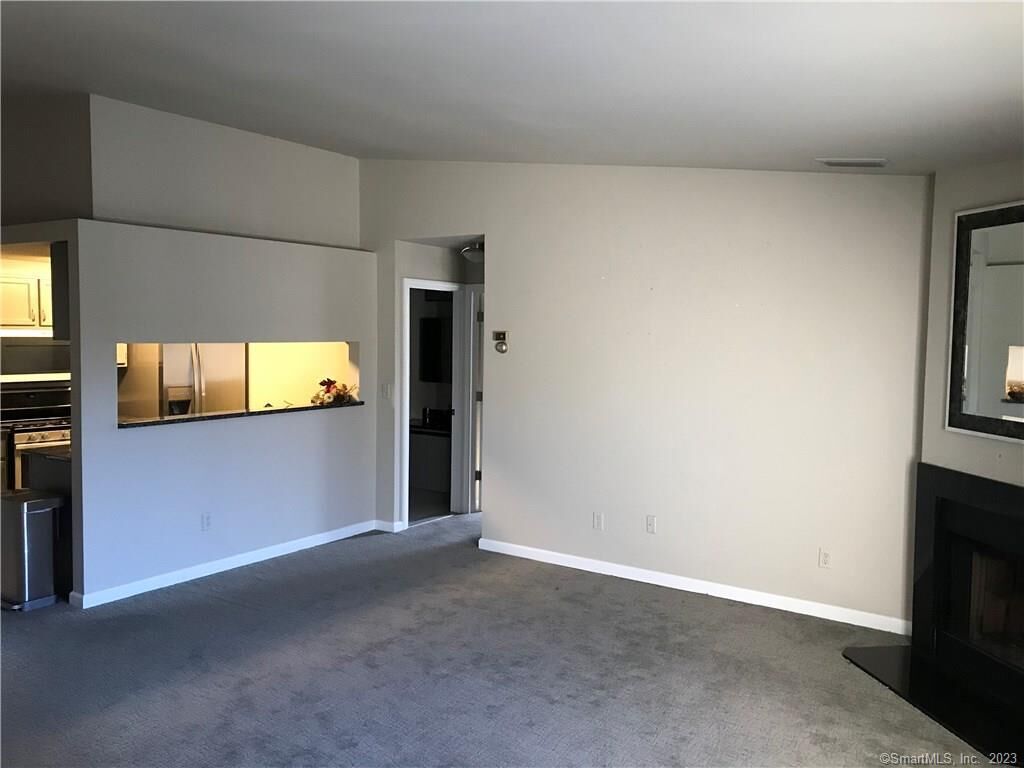 Property Photo: 25 Little Oak Lane 25 CT 06067
