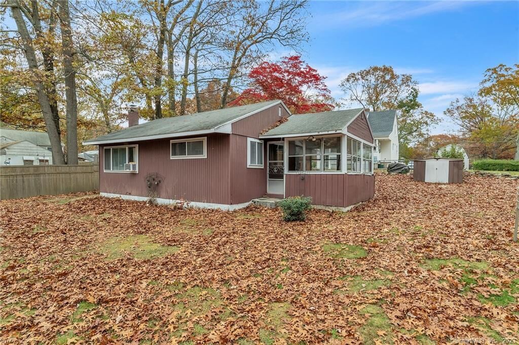 Property Photo:  99 Laurelwood Drive  CT 06357 