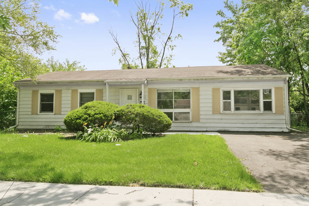 Property Photo:  4201 Birchwood Road  IL 60471 