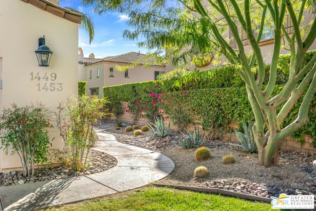 Property Photo:  1449 Yermo Drive  CA 92262 