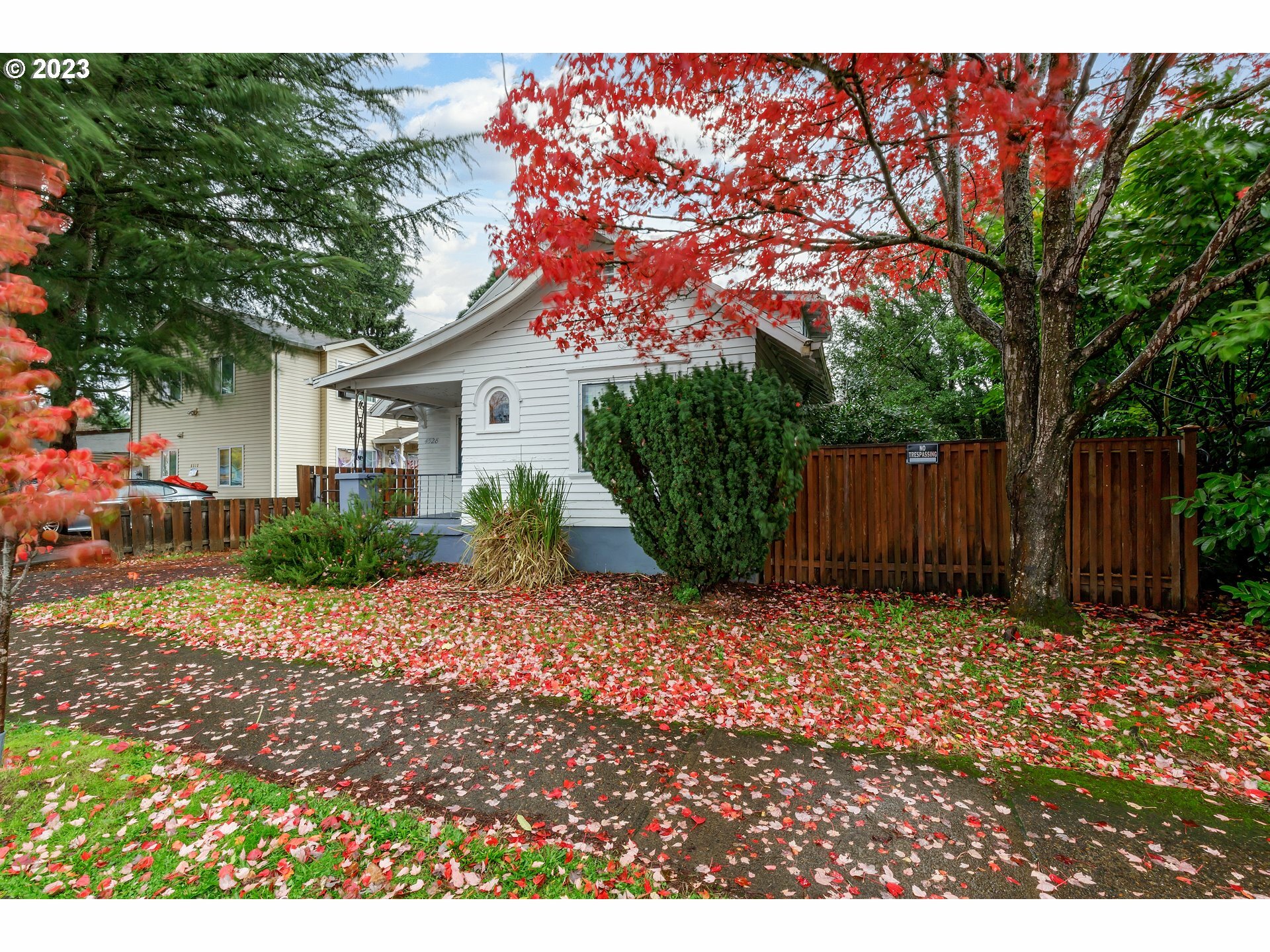 Property Photo:  4528 SE 99th Ave  OR 97266 