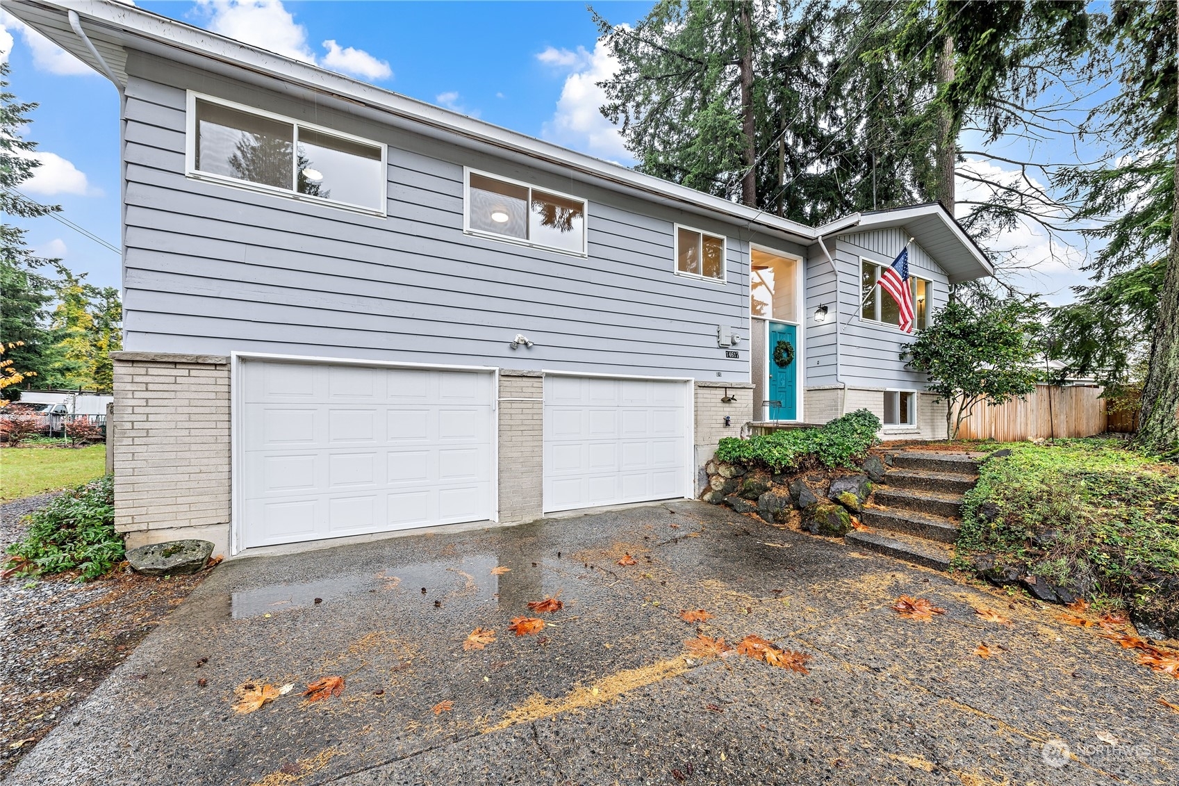 Property Photo: 14617 SE 113th Street WA 98059