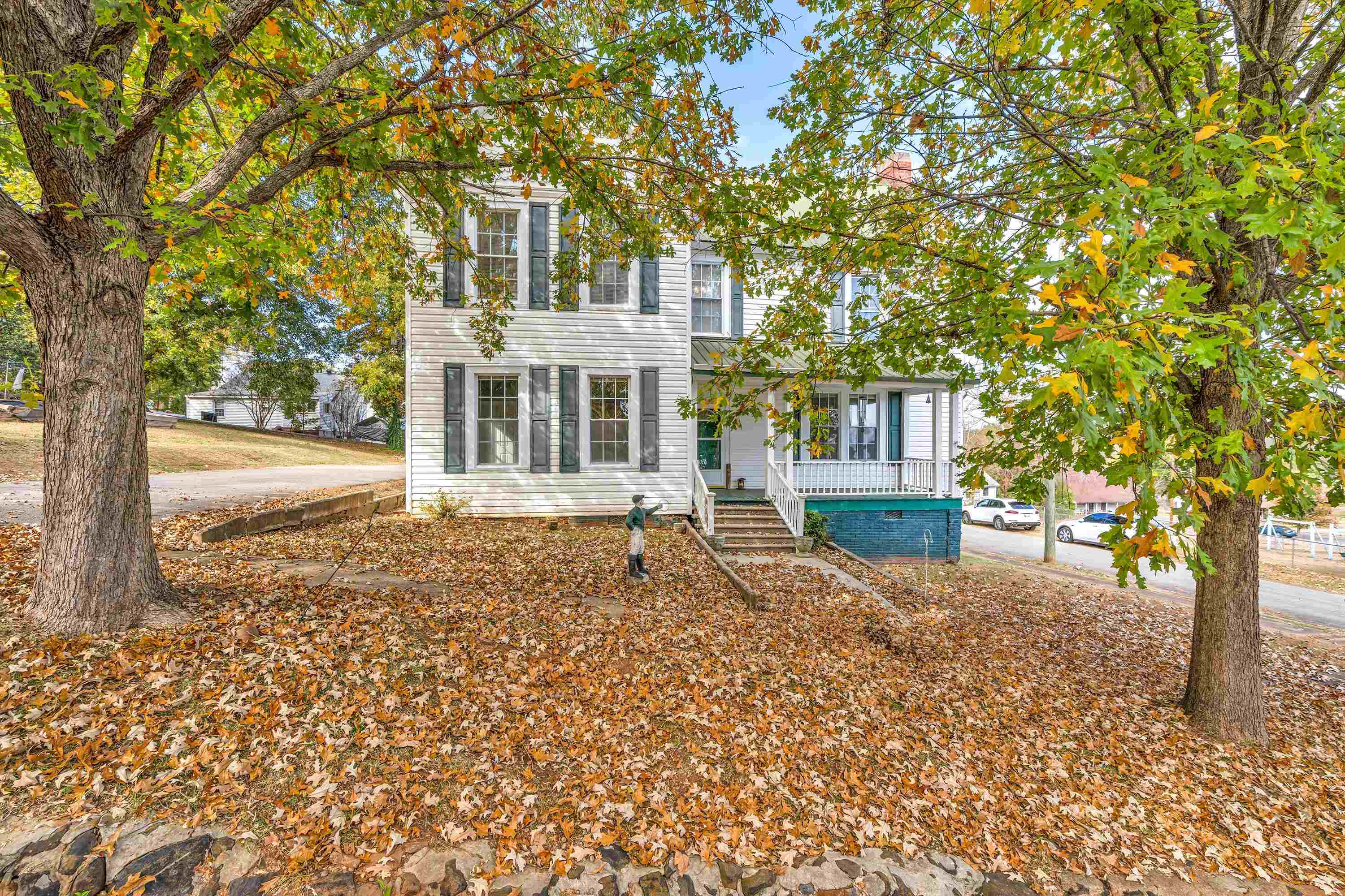 Property Photo:  302 Mill Street  SC 29364 