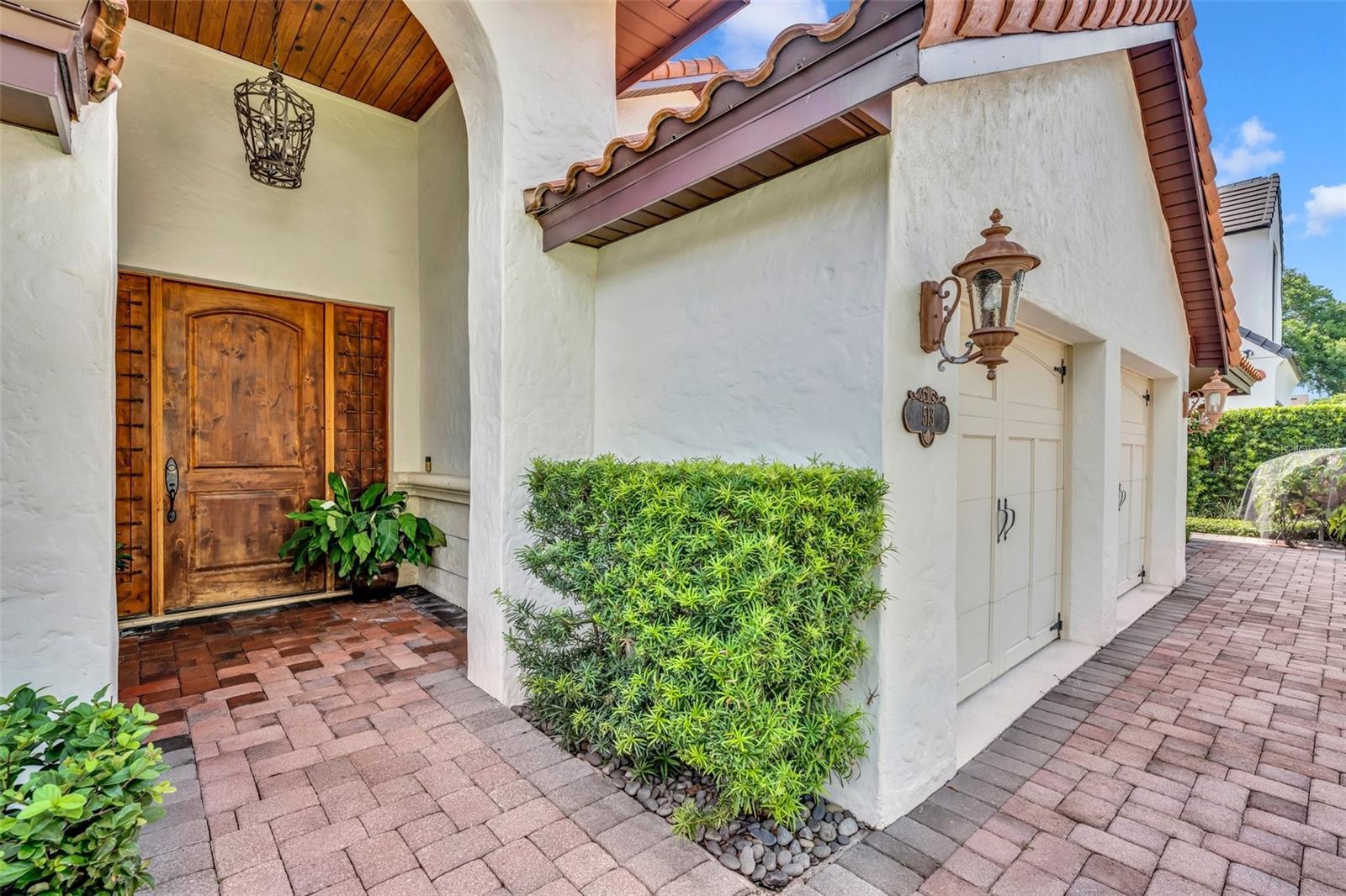 Property Photo: 513 Worthington Drive FL 32789