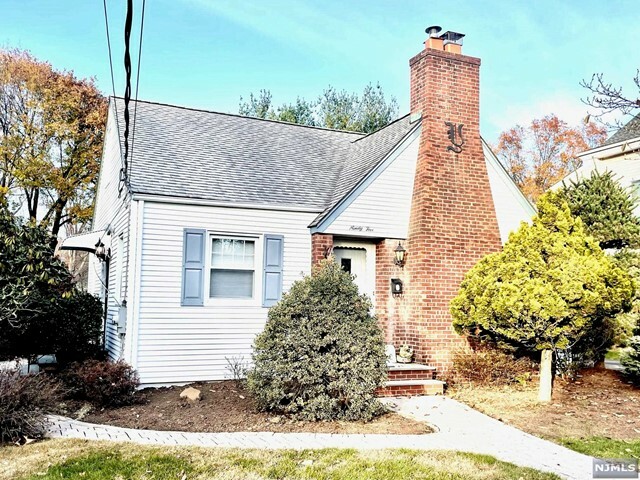 Property Photo:  95 Darlington Avenue  NJ 07446 