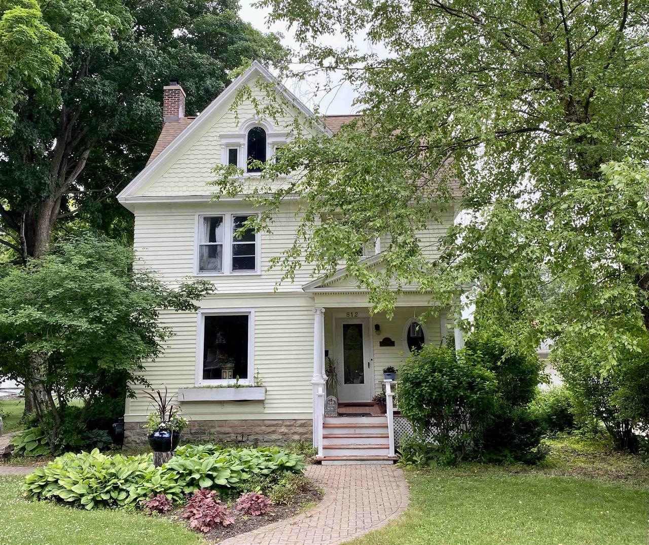 Property Photo:  812 Watson Street  WI 54971 