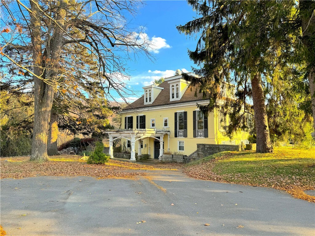 Property Photo: 909 S Juliana PA 15522