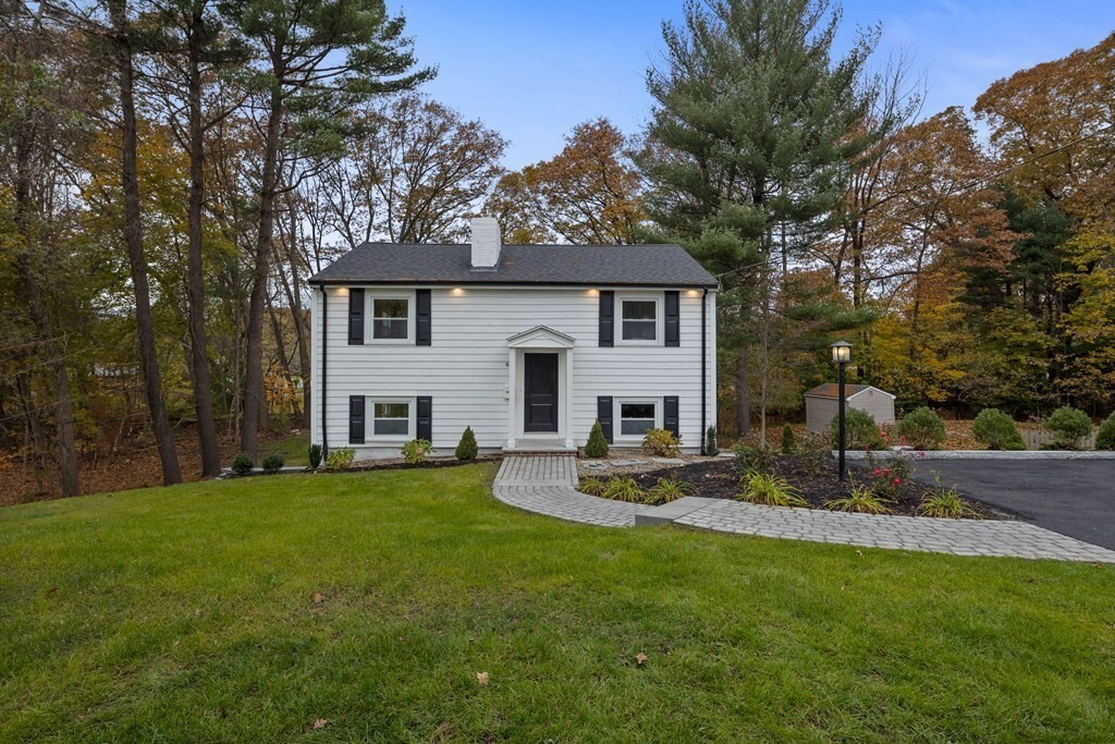 Property Photo: 61 Winslow Rd MA 01867