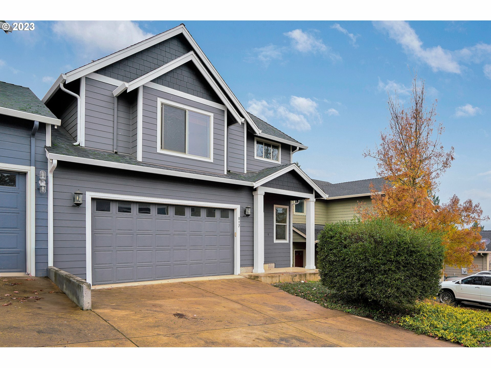 Property Photo: 817 Limelight Ave NW OR 97304