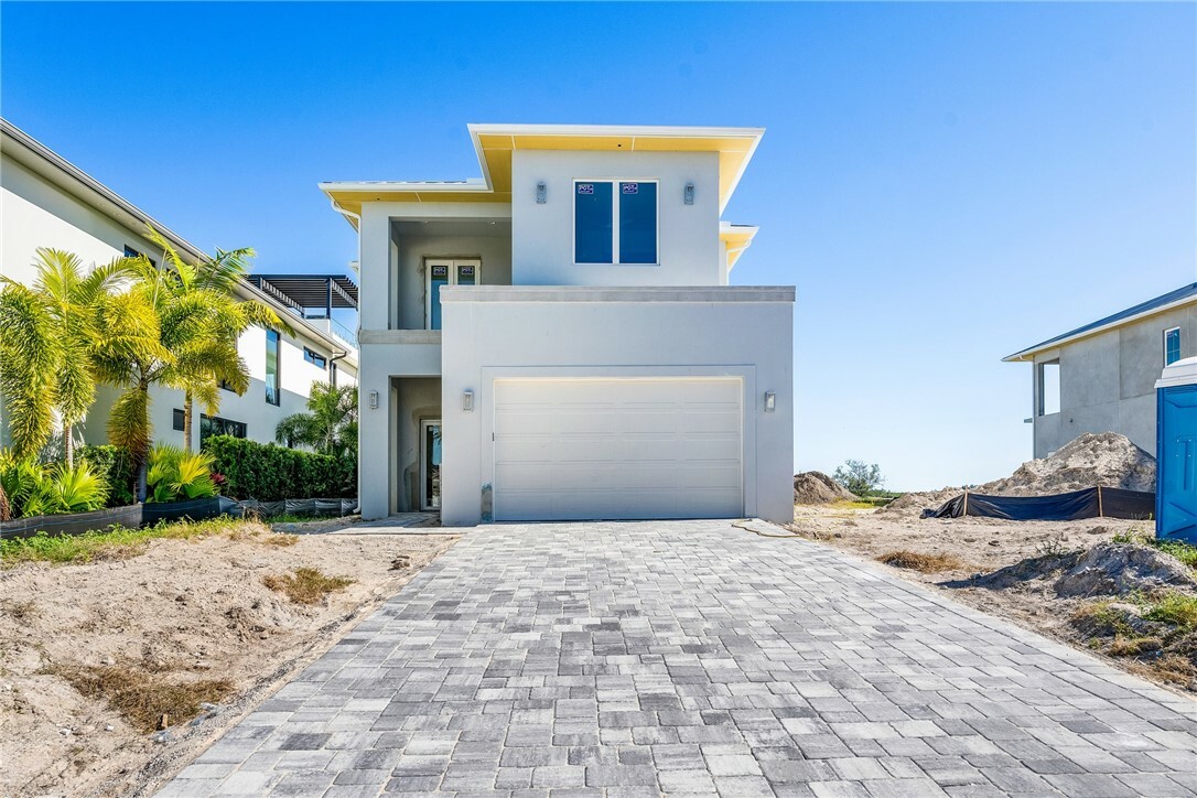 Property Photo:  4842 S Harbor Drive  FL 32967 