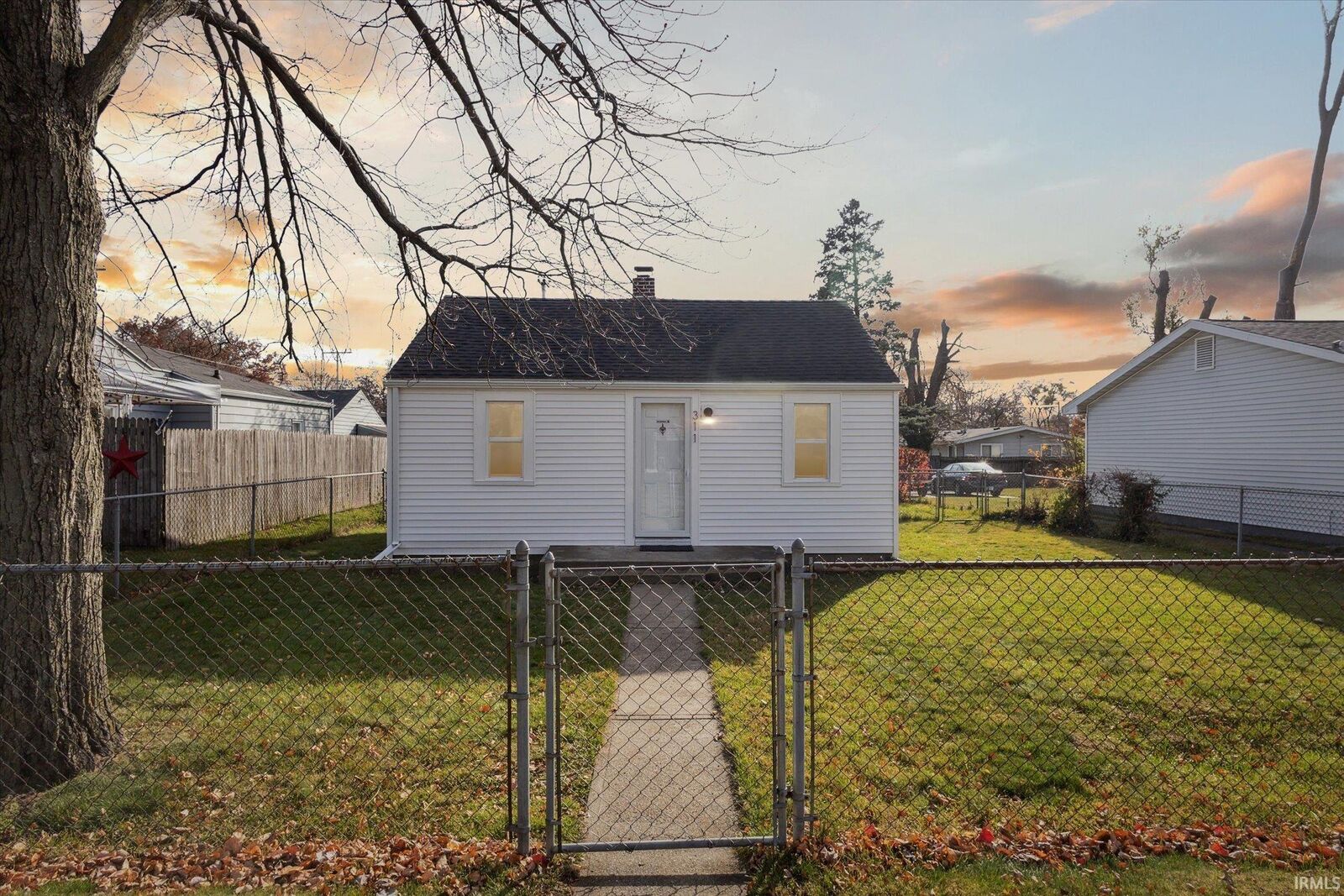 Property Photo:  311 E La Salle Avenue  IN 46545-6224 