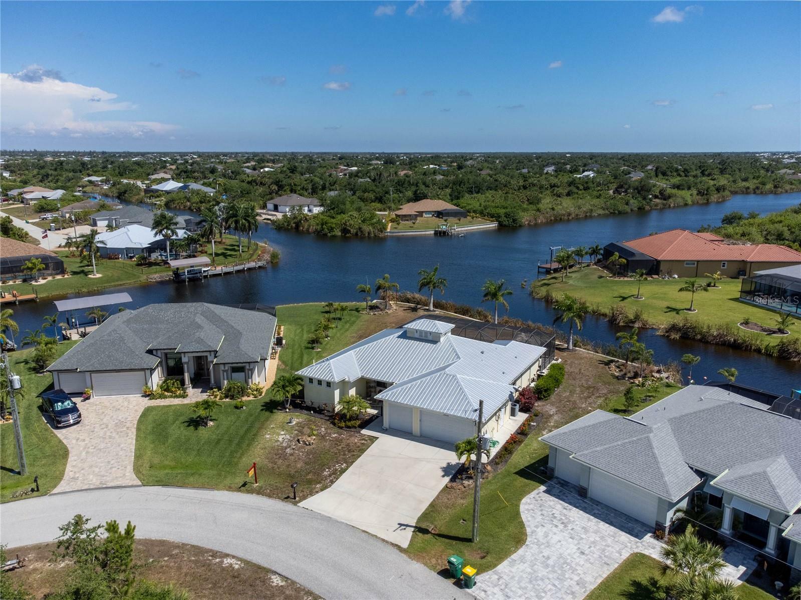 Property Photo:  9498 Gazania Drive  FL 33981 