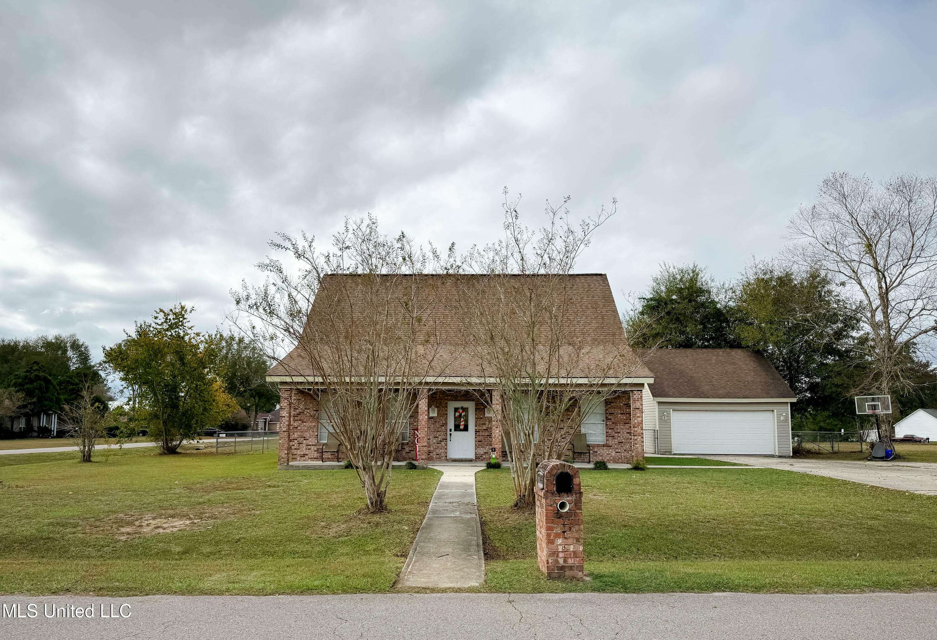 17488 Lake Breeze Drive  Saucier MS 39574 photo