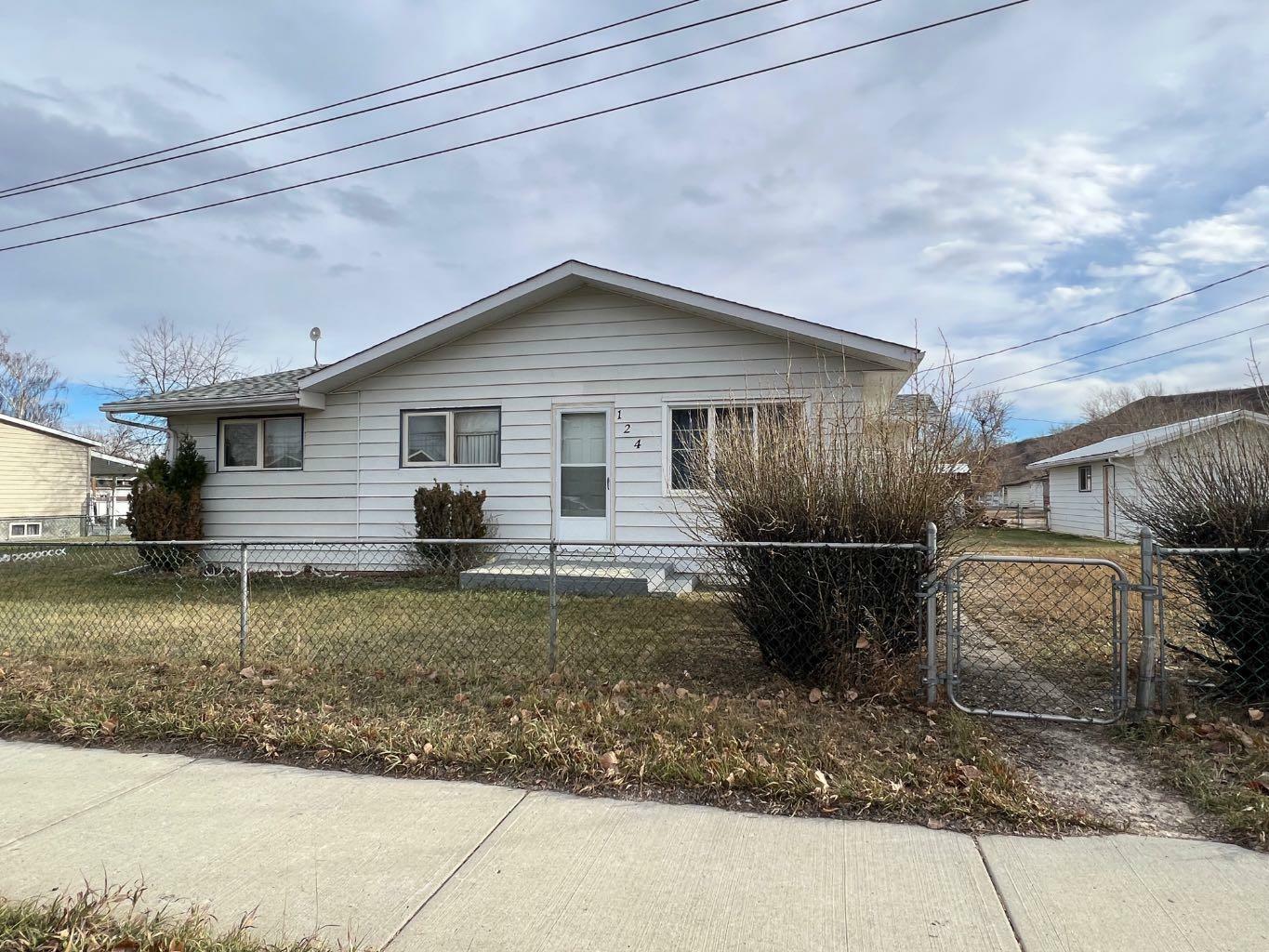 Property Photo: 124 2 Street AB T0J 0Y0