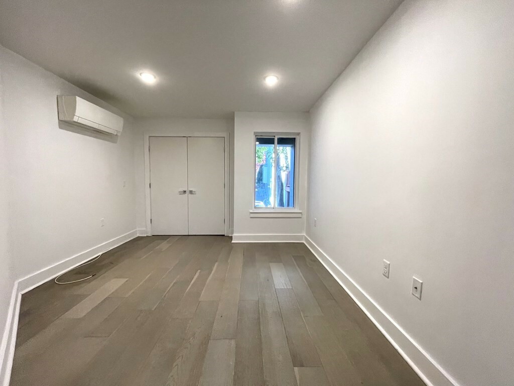 Property Photo: 25 Eleanor Street 106 MA 02150