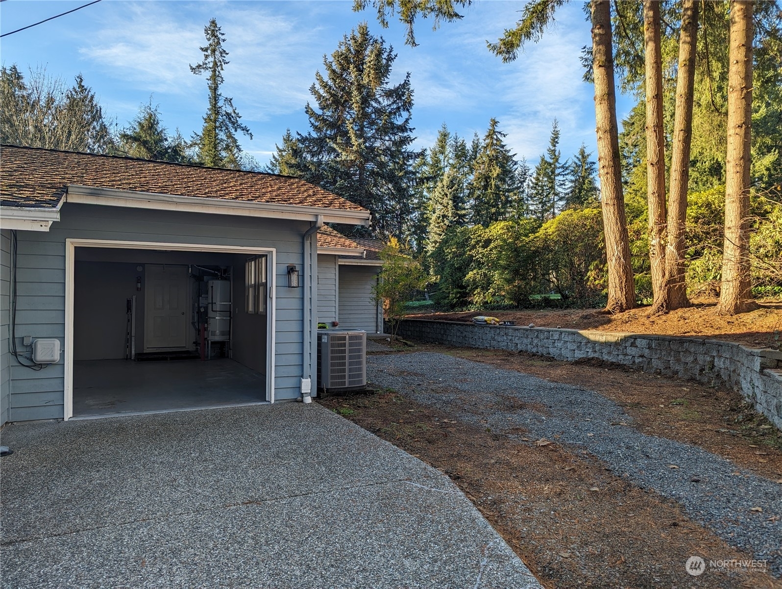 Property Photo:  12206 Robinhood Lane B  WA 98290 