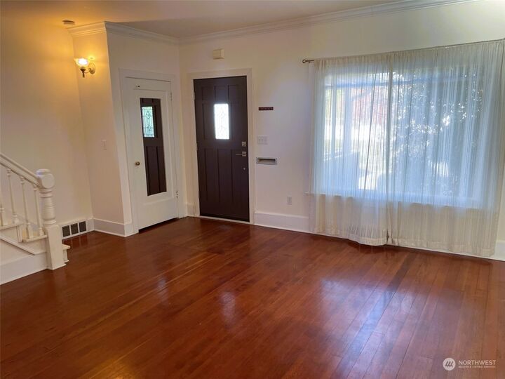 Property Photo:  2215 N 59th Street  WA 98103 