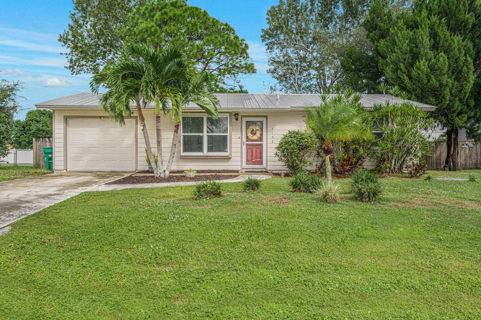 Property Photo:  1157 SW Abbey Avenue  FL 34953 