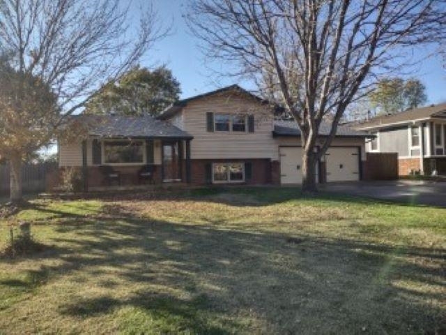 Property Photo:  3315 N Clarence Cir  KS 67204 