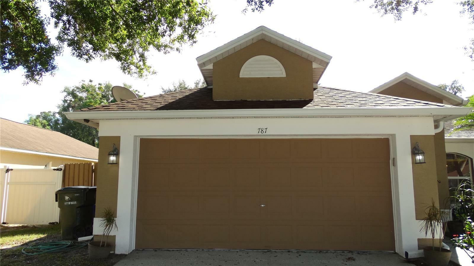 Property Photo:  787 Crooked Creek Drive  FL 34761 