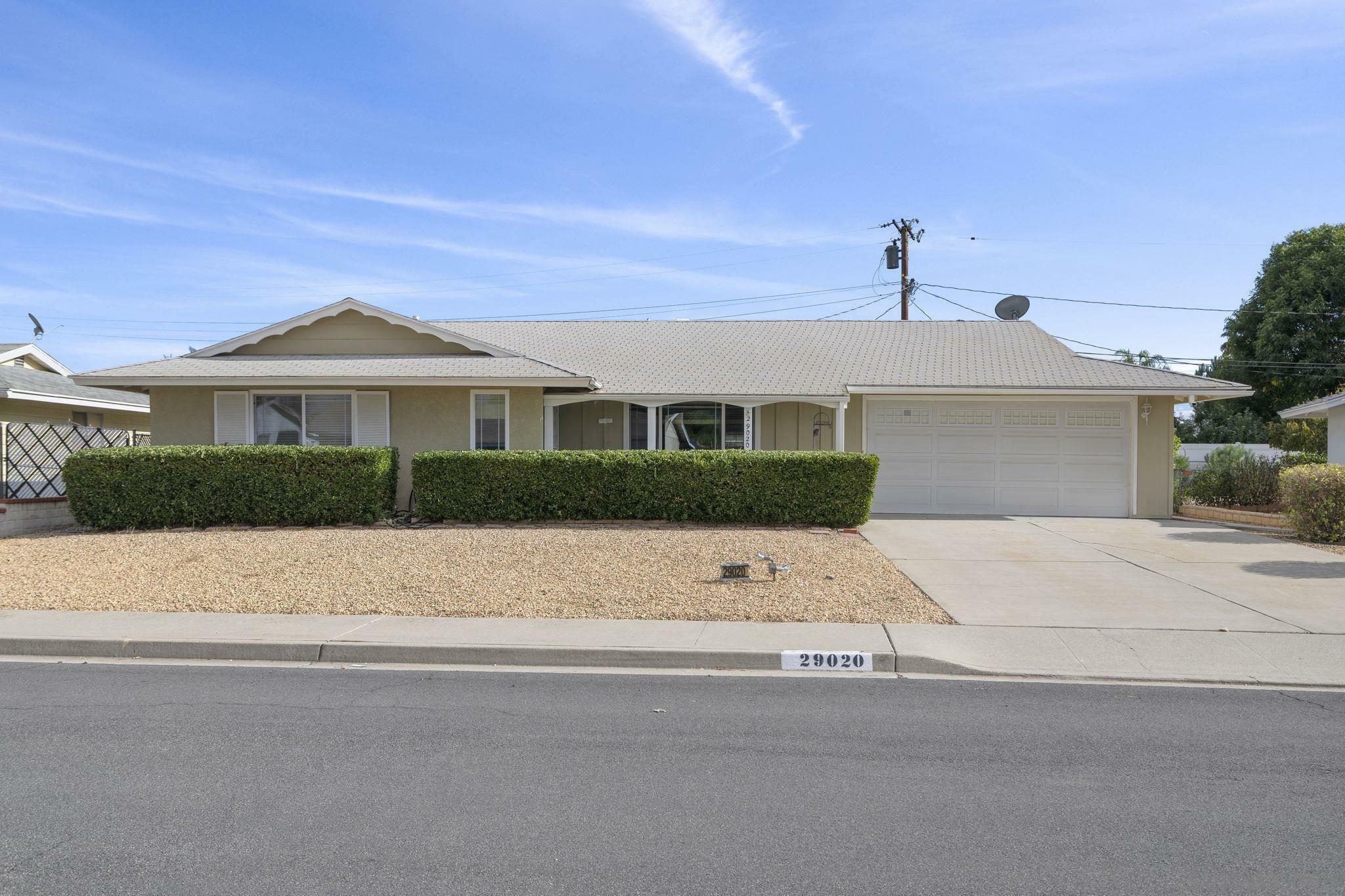 Property Photo:  29020 Glen Oaks  CA 92586 