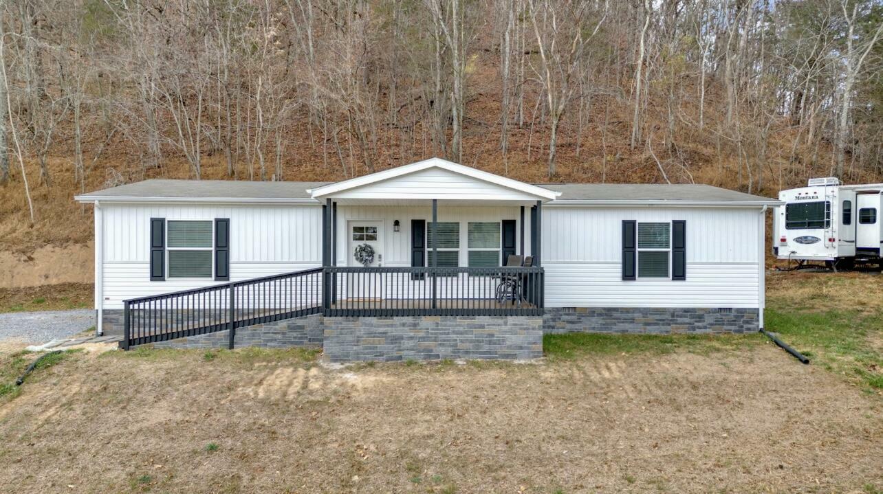 Property Photo:  2233 Gray Sta-Sul Springs Road  TN 37659 