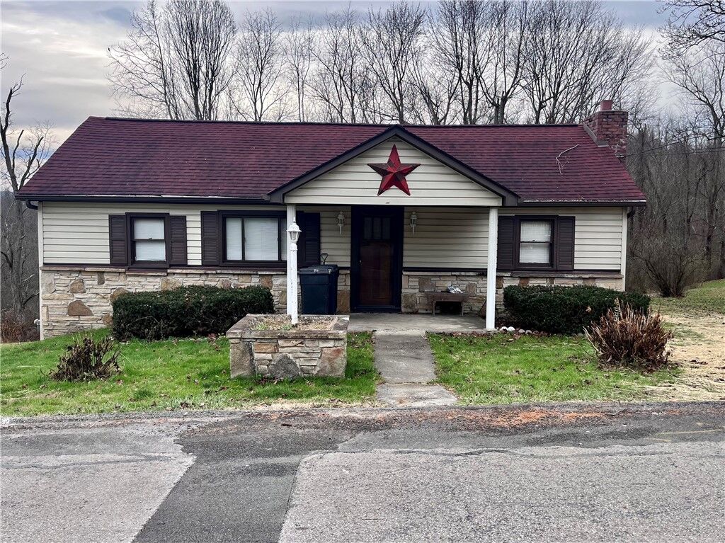 Property Photo: 535 Dry Hill Road PA 15425