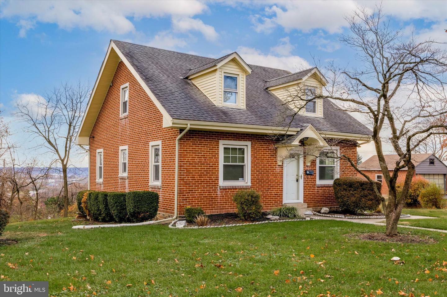 Property Photo:  404 Riverview Road  PA 19462 