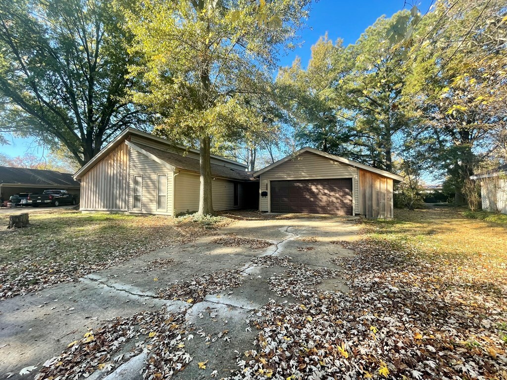 Property Photo:  1036 Roselawn Drive  AR 72301 